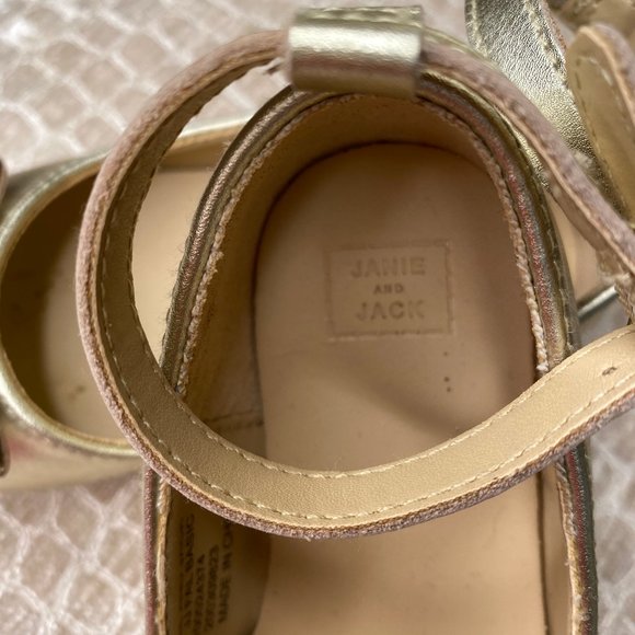 JANIE and JACK Classic Mary Jane - Picture 2 of 8